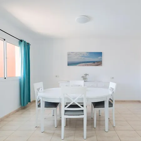 Em Holidays Коральео