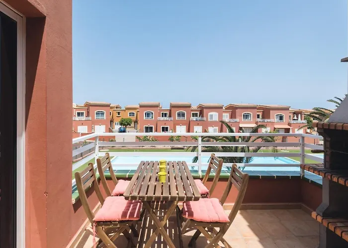 Ferienhaus Em Holidays *