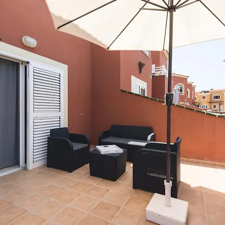 Dom wakacyjny Em Holidays *