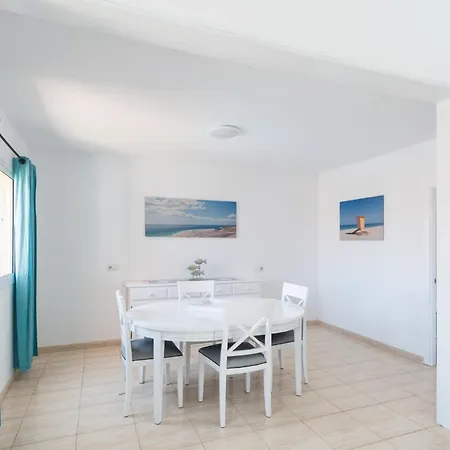 Em Holidays * Corralejo